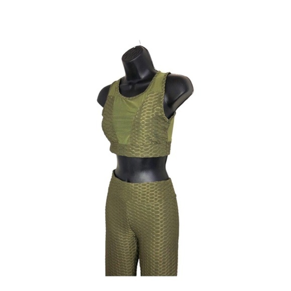 Green waffle texture sheer crop sports bra & booty contour leggings size small - Picture 13 of 16